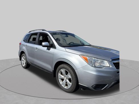Used 2014 Subaru Forester 2.5i Premium w/ All-Weather Package AWD/4WD image 8
