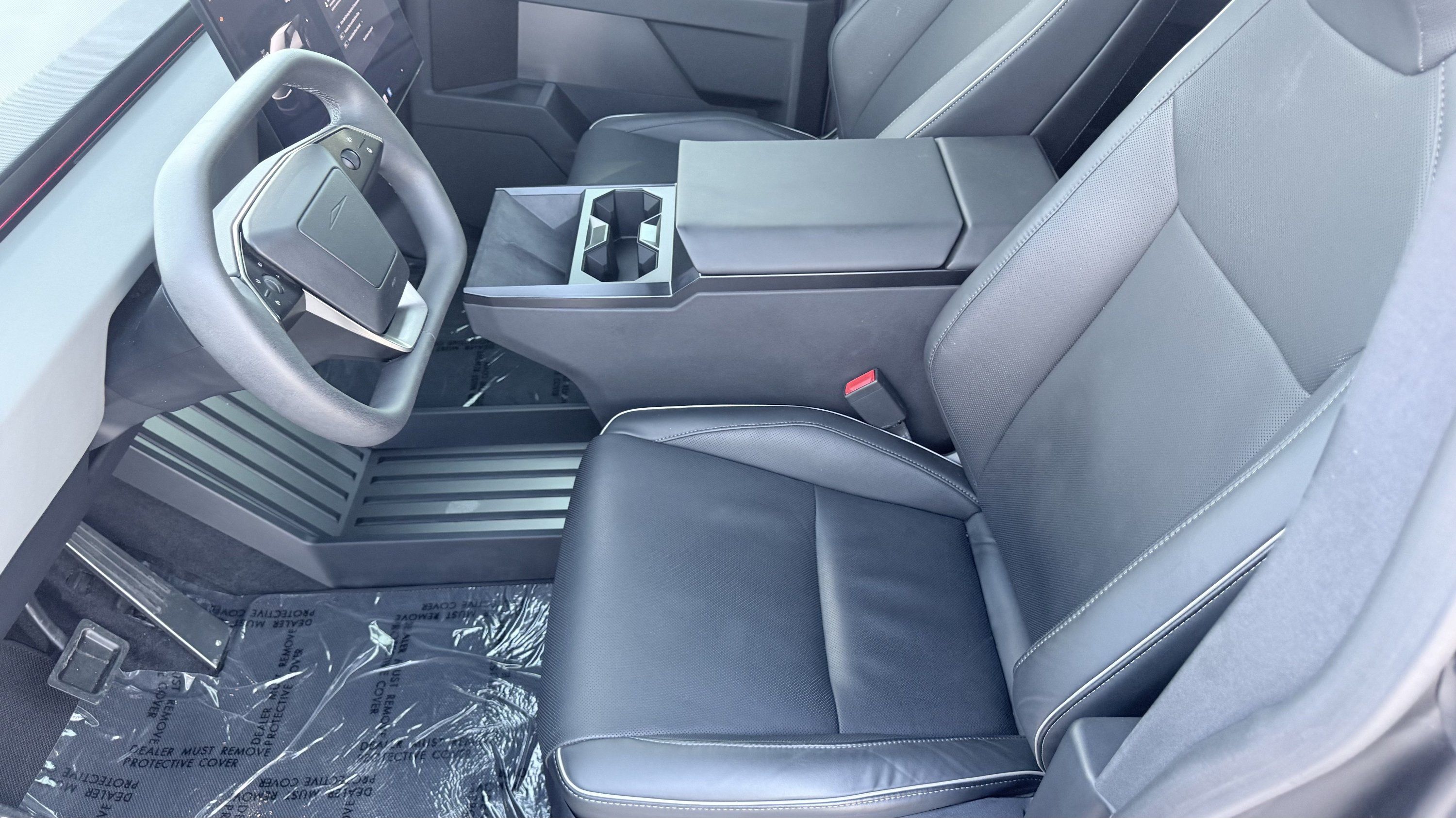 Used 2024 Tesla Cybertruck AWD Crew Cab image 21