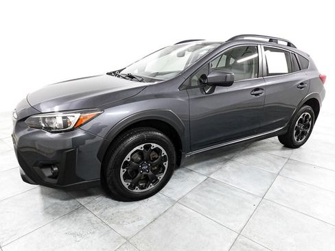 Used 2023 Subaru Crosstrek 2.0i Premium AWD/4WD image 4