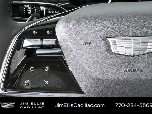 New 2026 Cadillac Lyriq Premium Luxury image 11