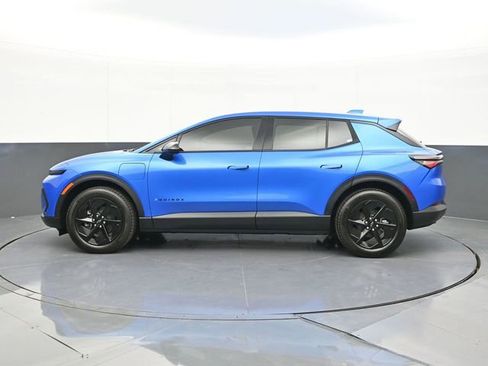 New 2026 Chevrolet Equinox EV LT w/ Midnight Package FWD image 8
