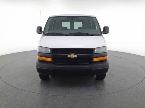 Used 2025 Chevrolet Express 3500 LT w/ LT Preferred Equipment Group image 2