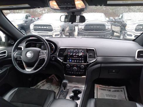 Certified 2021 Jeep Grand Cherokee Laredo X AWD/4WD image 2