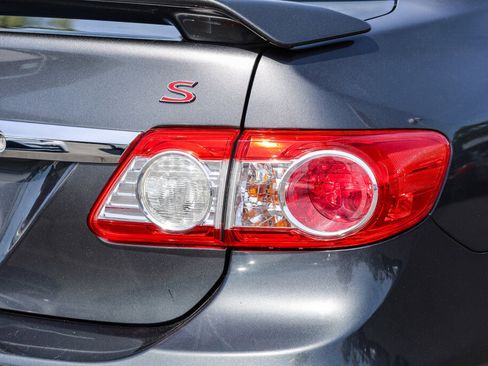 Used 2011 Toyota Corolla S image 24