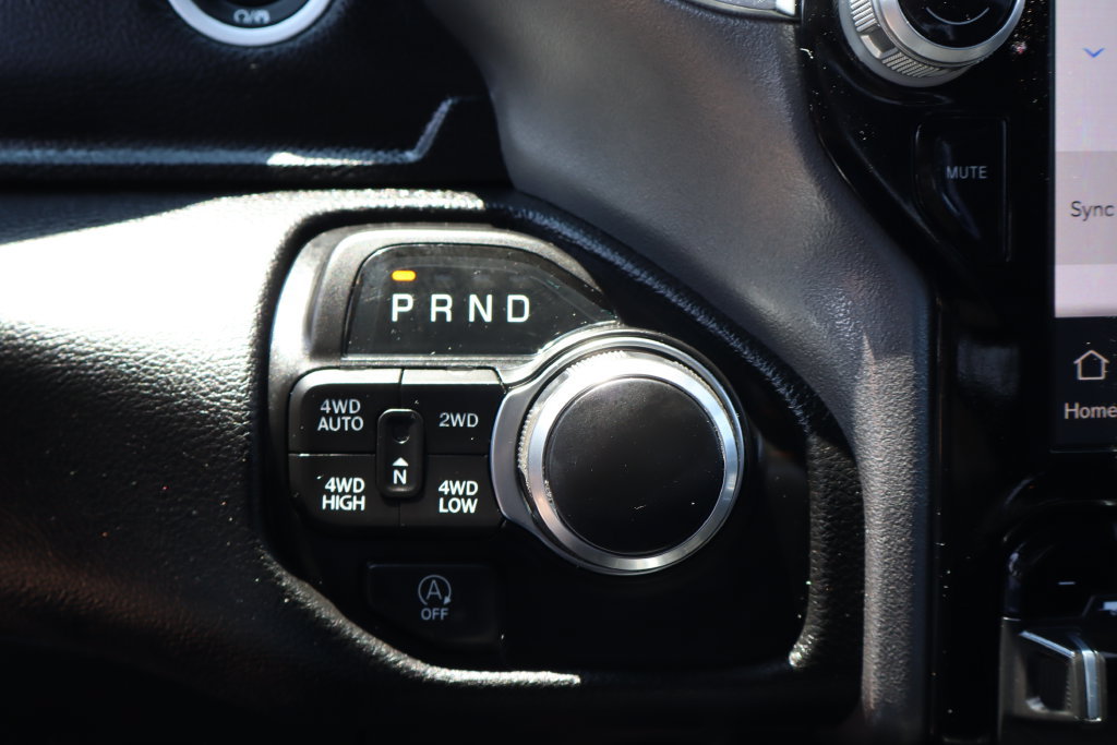 Used 2024 RAM 1500 Big Horn AWD/4WD image 23