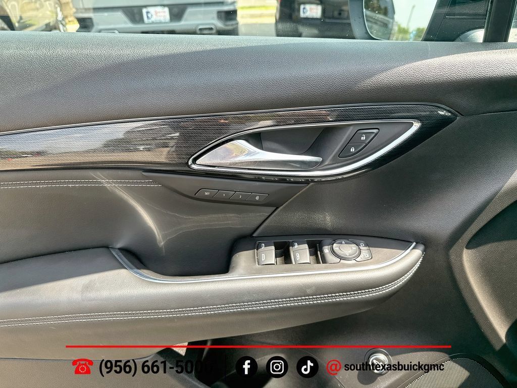 Used 2023 Buick Envision Essence w/ Sport Touring Package FWD image 10