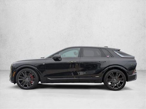 Used 2026 Cadillac Lyriq V image 9