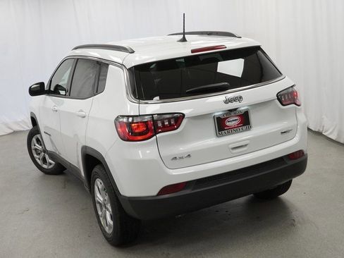 New 2026 Jeep Compass Latitude image 11