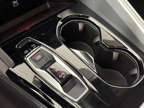 Used 2025 Audi Q5 Premium Plus w/ Premium Plus AWD/4WD image 21