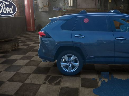 Used 2021 Toyota RAV4 Limited AWD/4WD image 8