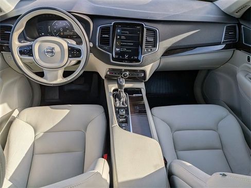 Used 2019 Volvo XC90 T5 Momentum w/ Protection Package Premier image 16