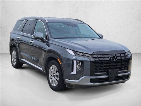 Used 2024 Hyundai Palisade XRT FWD image 3
