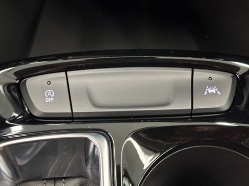 New 2026 Chevrolet Trax LT w/ LT Convenience Package FWD image 27