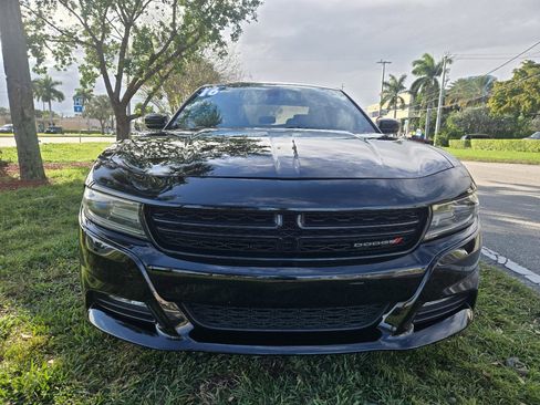 Used 2016 Dodge Charger R/T image 3