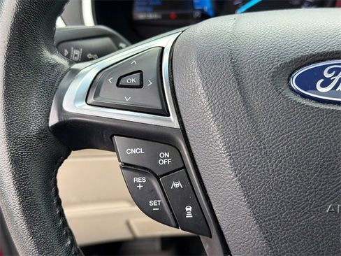 Used 2019 Ford Edge Titanium image 25