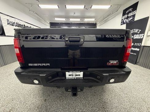 Used 2013 GMC Sierra 3500 Denali AWD/4WD image 4