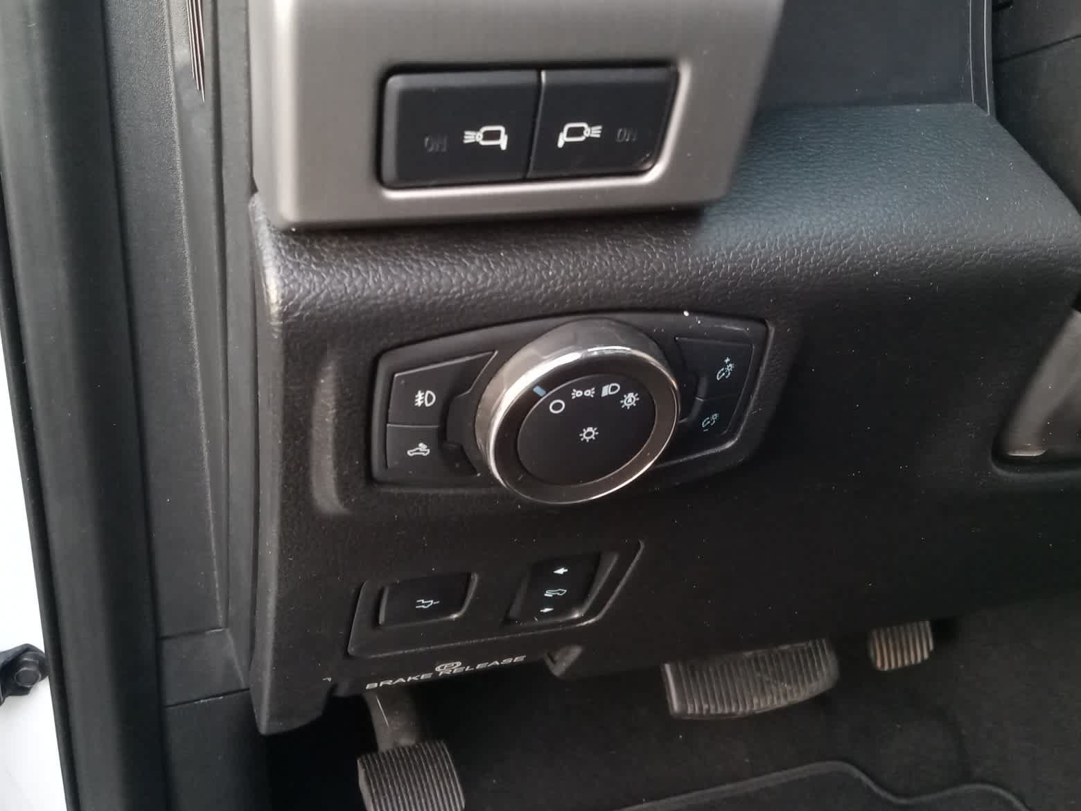 Used 2020 Ford F350 Platinum AWD/4WD image 23