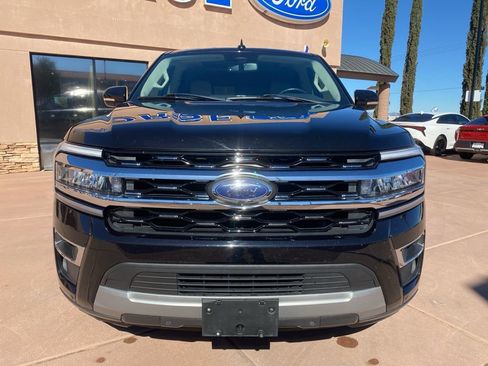 Used 2024 Ford Expedition Max Limited RWD image 11