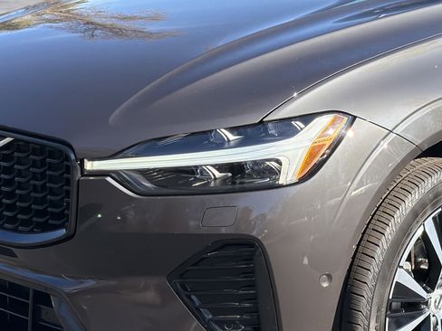 Certified 2025 Volvo XC60 B5 Plus image 6