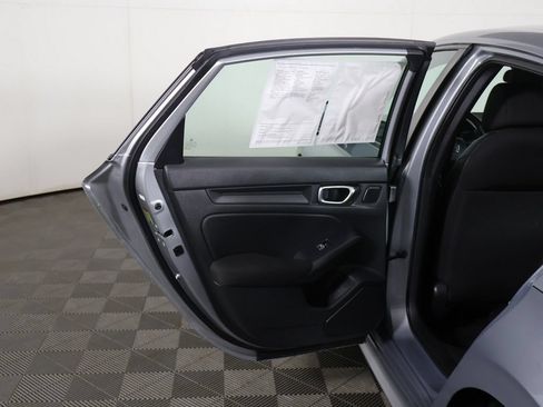 Used 2025 Honda Civic Sport image 18