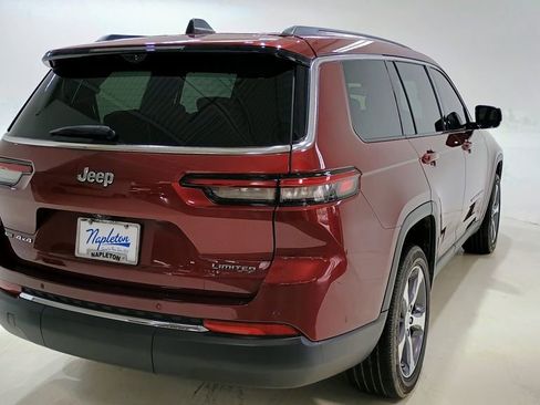Used 2023 Jeep Grand Cherokee L Limited w/ Luxury Tech Group II AWD/4WD image 6