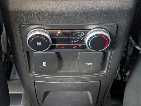 Used 2023 Ford Explorer Limited image 16