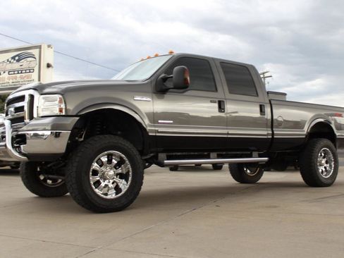 Used 2005 Ford F350 Lariat AWD/4WD image 65