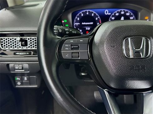 Certified 2022 Honda Civic Touring image 9