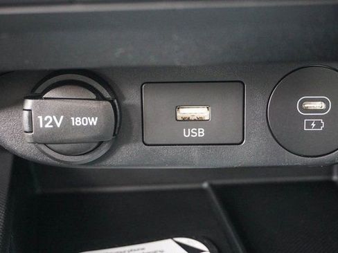 New 2026 Hyundai Elantra Limited FWD image 25