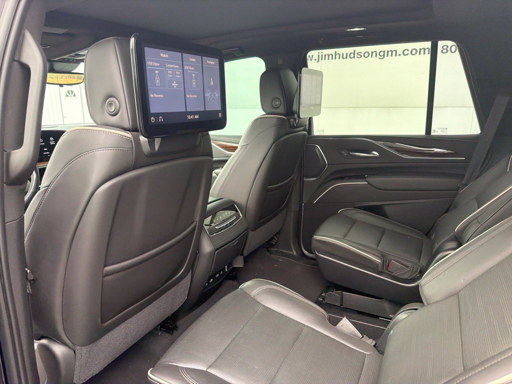 Used 2021 Cadillac Escalade Premium Luxury AWD/4WD image 10