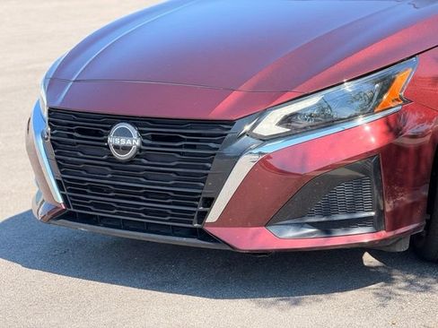 Used 2025 Nissan Altima 2.5 SV FWD image 6