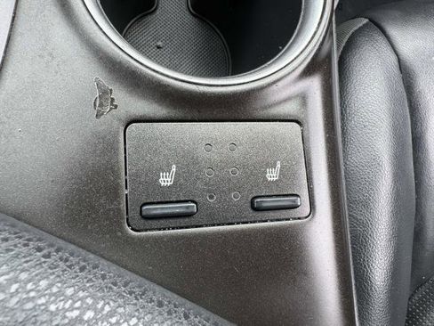 Certified 2021 Toyota Camry XLE image 29