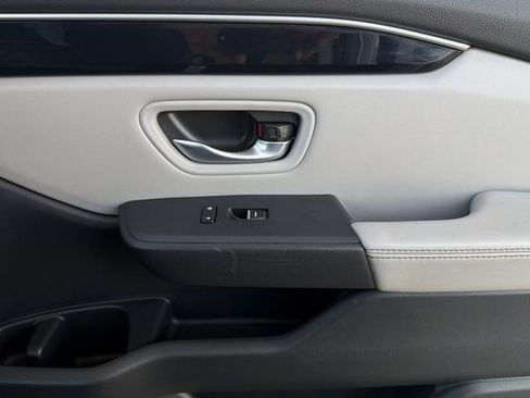 Used 2024 Honda Pilot EX-L image 23