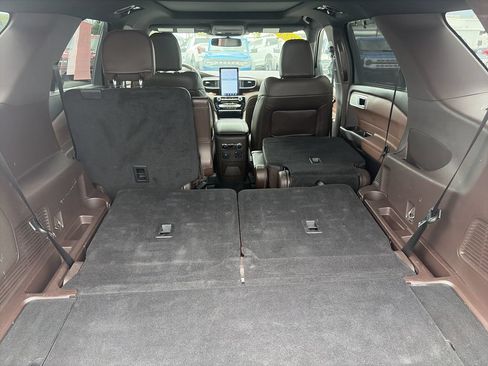 Certified 2023 Ford Explorer King Ranch w/ Technology Package RWD image 32