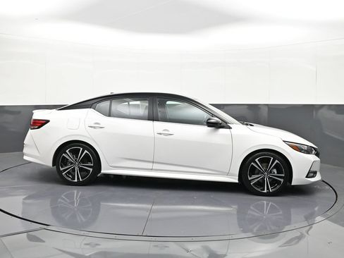Used 2023 Nissan Sentra SR w/ Trunk Package FWD image 6