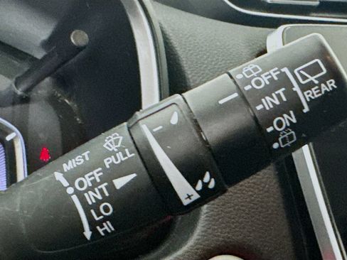 Used 2018 Honda CR-V EX image 14