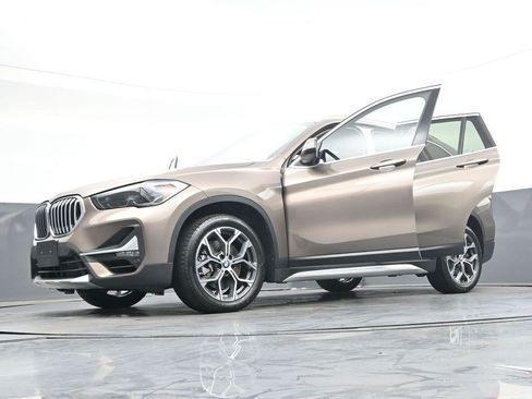 Used 2020 BMW X1 xDrive28i w/ Premium Package AWD/4WD image 39