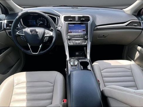 Used 2019 Ford Fusion SEL FWD image 7