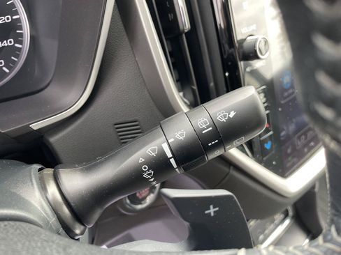 Used 2024 Subaru Ascent Limited AWD/4WD image 18