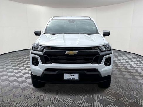 Used 2023 Chevrolet Colorado LT w/ LT Convenience Package AWD/4WD image 2