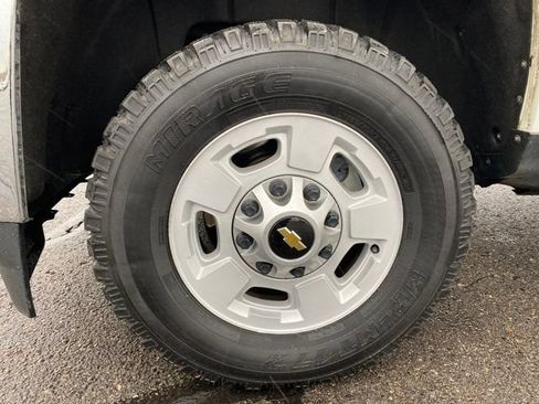 Used 2016 Chevrolet Silverado 2500 LT AWD/4WD image 21
