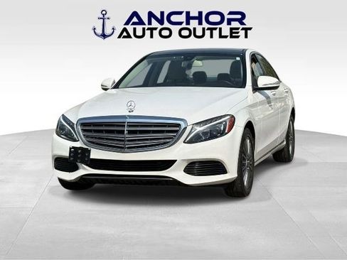 Used 2015 Mercedes-Benz C 300 4MATIC Sedan image 4