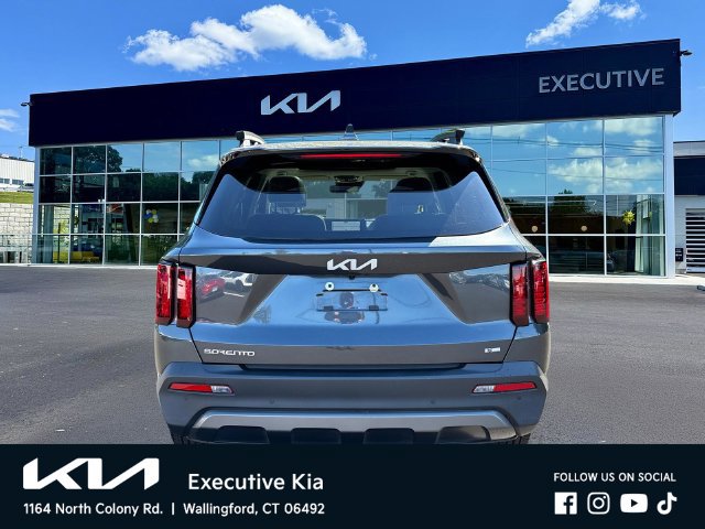 Certified 2023 Kia Sorento X-Line EX AWD/4WD image 3
