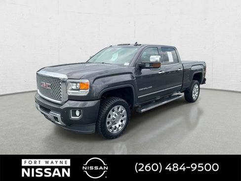 Used 2016 GMC Sierra 2500 Denali w/ Duramax Plus Package AWD/4WD image 1