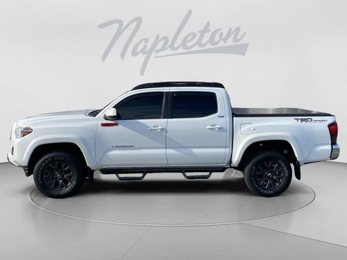 Used 2021 Toyota Tacoma SR5 RWD image 4