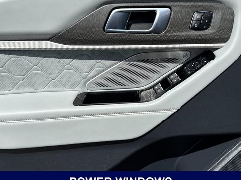 Used 2025 Ford Explorer Platinum w/ Ultimate Package RWD image 11