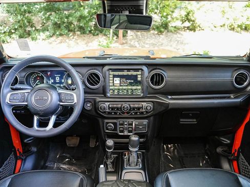 Used 2023 Jeep Wrangler Unlimited Sahara w/ Cold Weather Group AWD/4WD image 12