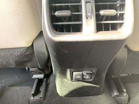 Used 2021 Lexus UX 200 w/ Premium Package FWD image 33