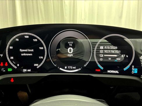 Used 2026 Porsche Taycan RWD image 23