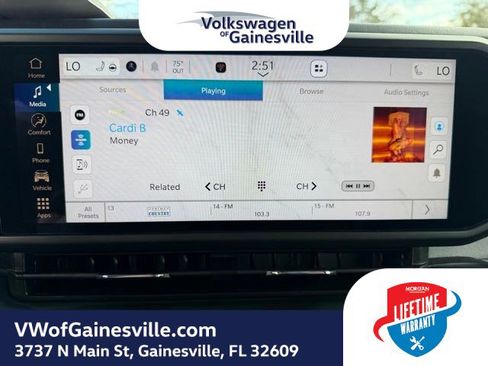 Used 2025 Jeep Wrangler Sahara w/ Safety Group image 24